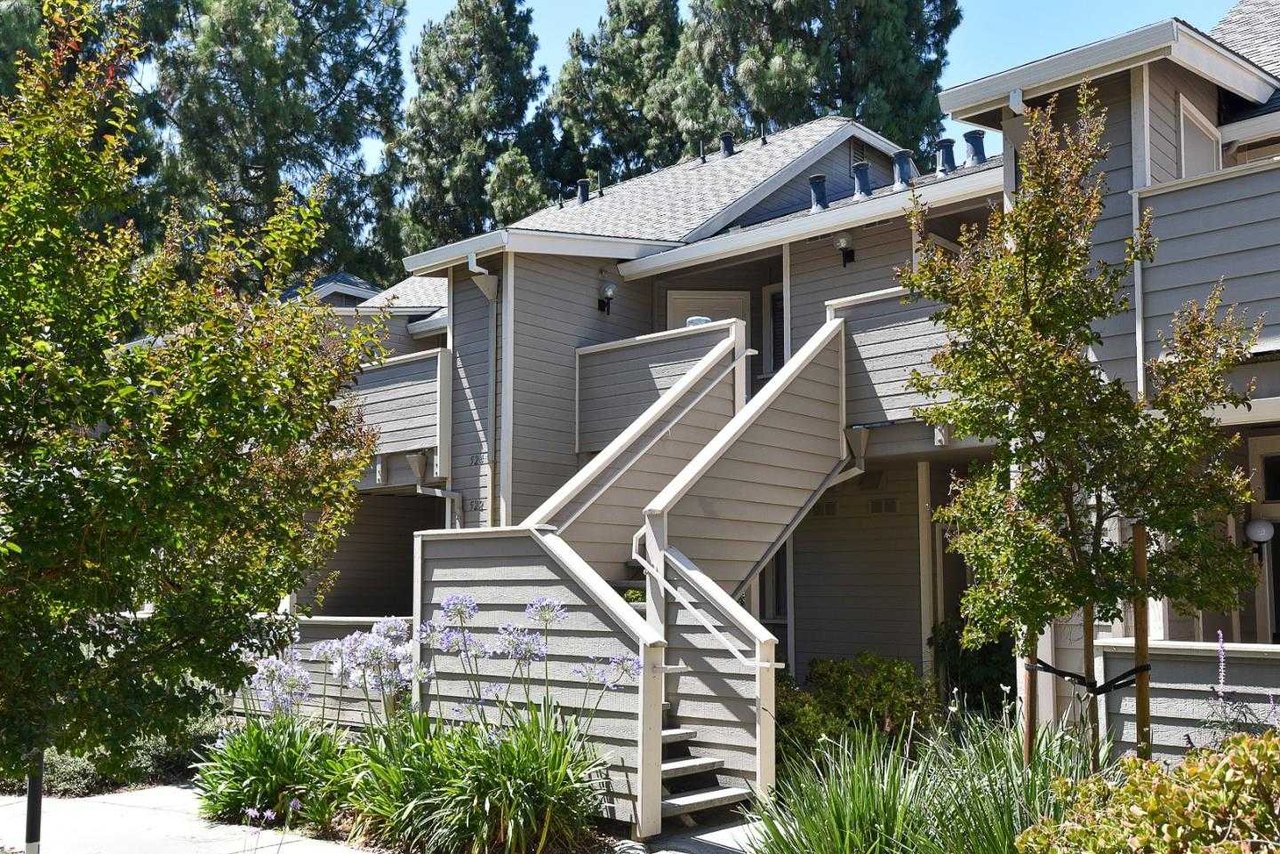 524 Shadowgraph DR