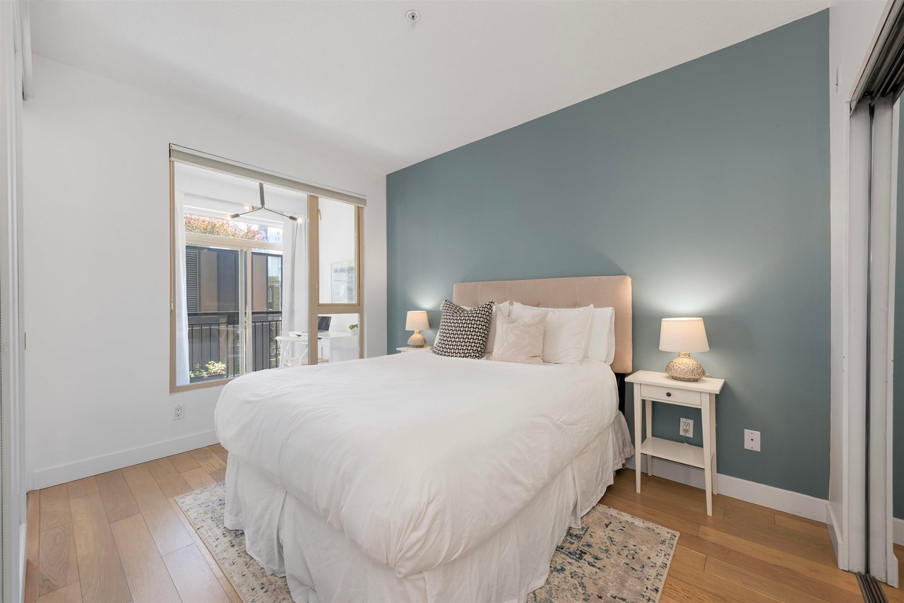 312-205 E 10th Ave