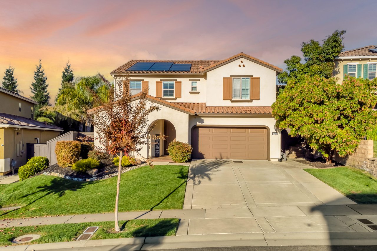 3123 Acorn Glen Way