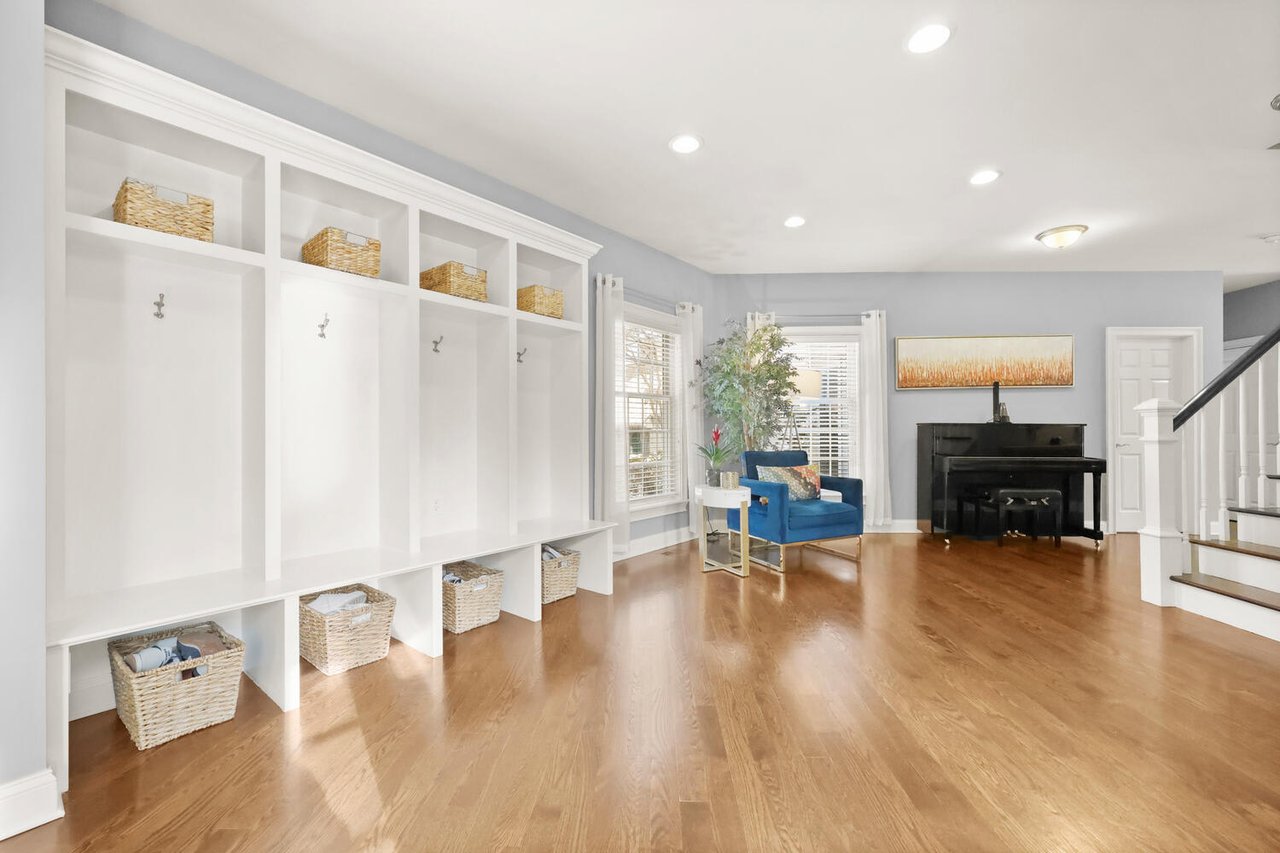 27 Vanderbilt Avenue