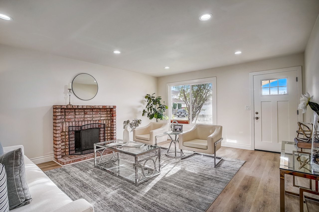 1216 Moonlight Way