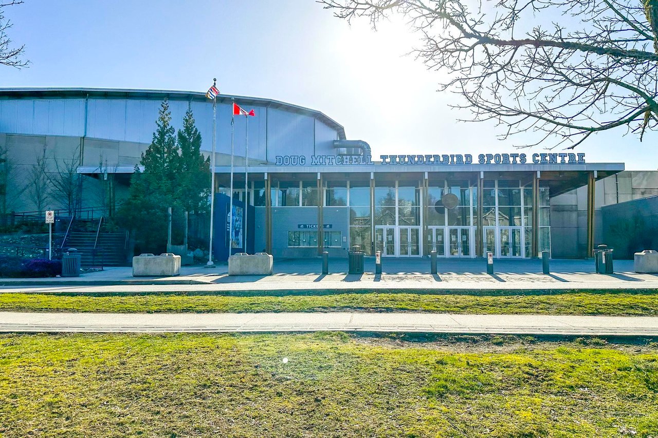 217-5735 Hampton Pl