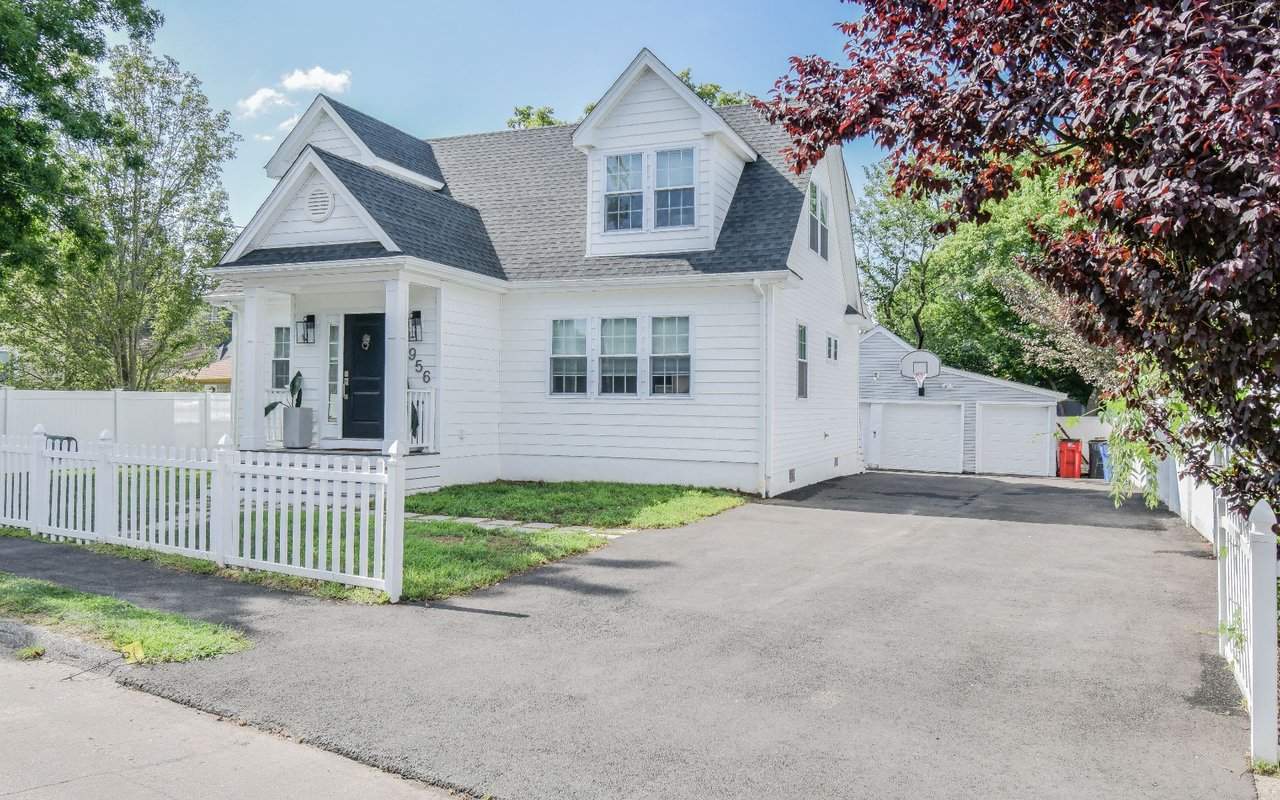 956 Oldfield Road