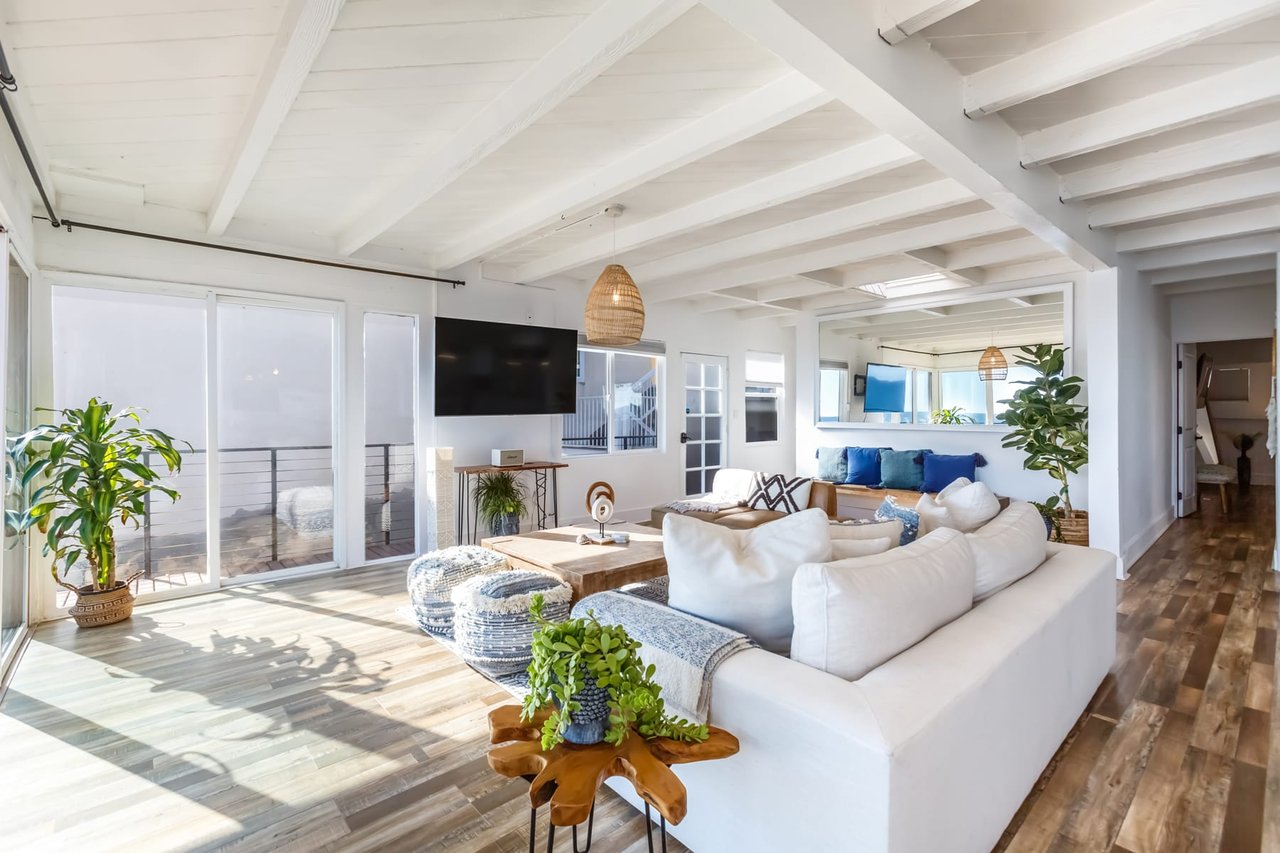 MALIBU BEACH HOUSE 50