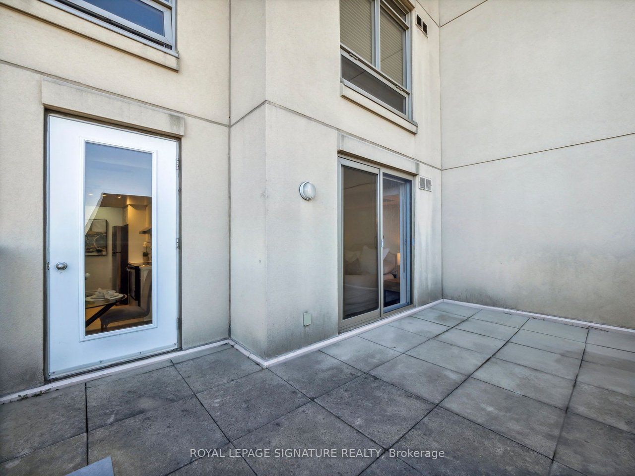 18 Kenaston Gdns 804