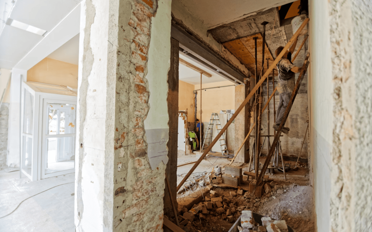 Tips For Hiring A Remodeling Contractor