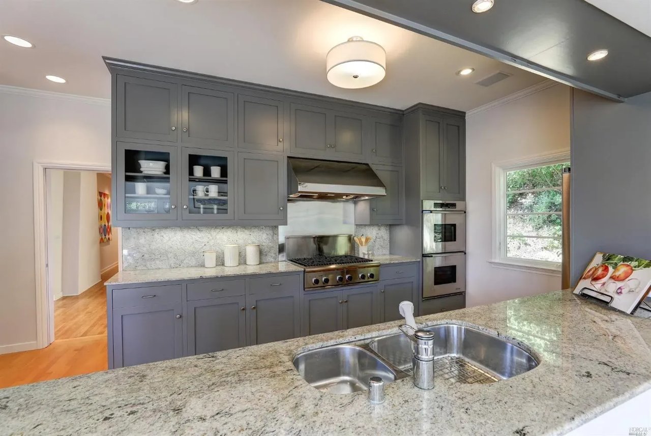 116 Winding Way