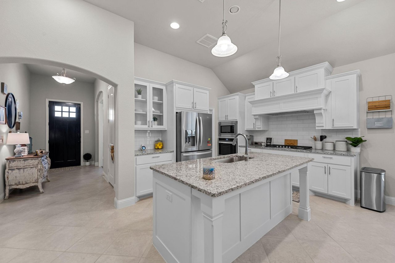 1537 Jocelyn Drive