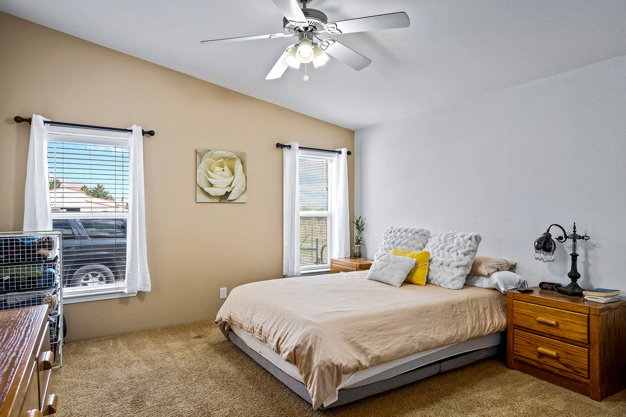 Horse Property with water rights! Incoming Producing Stables