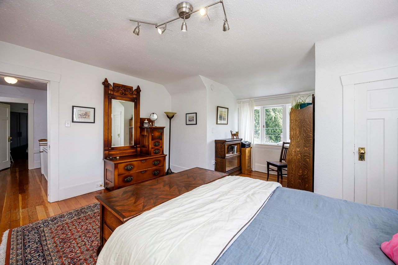 2053 St. Andrews Avenue, North Vancouver