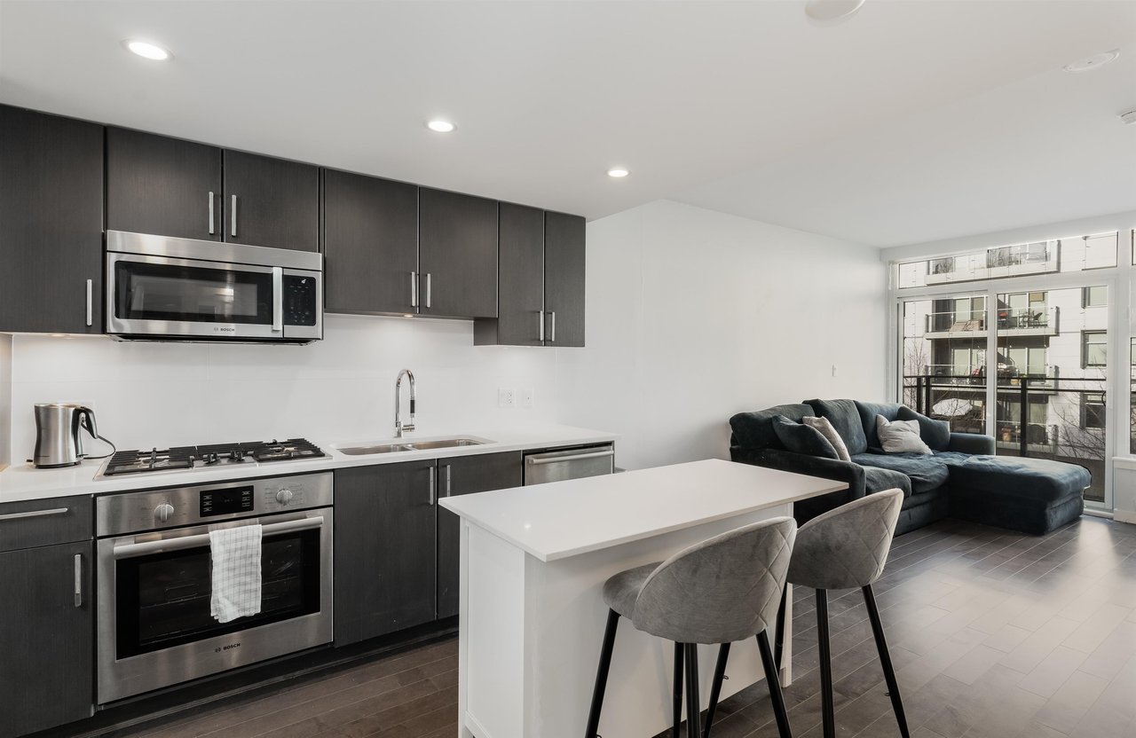 518-38 W 1st Ave
