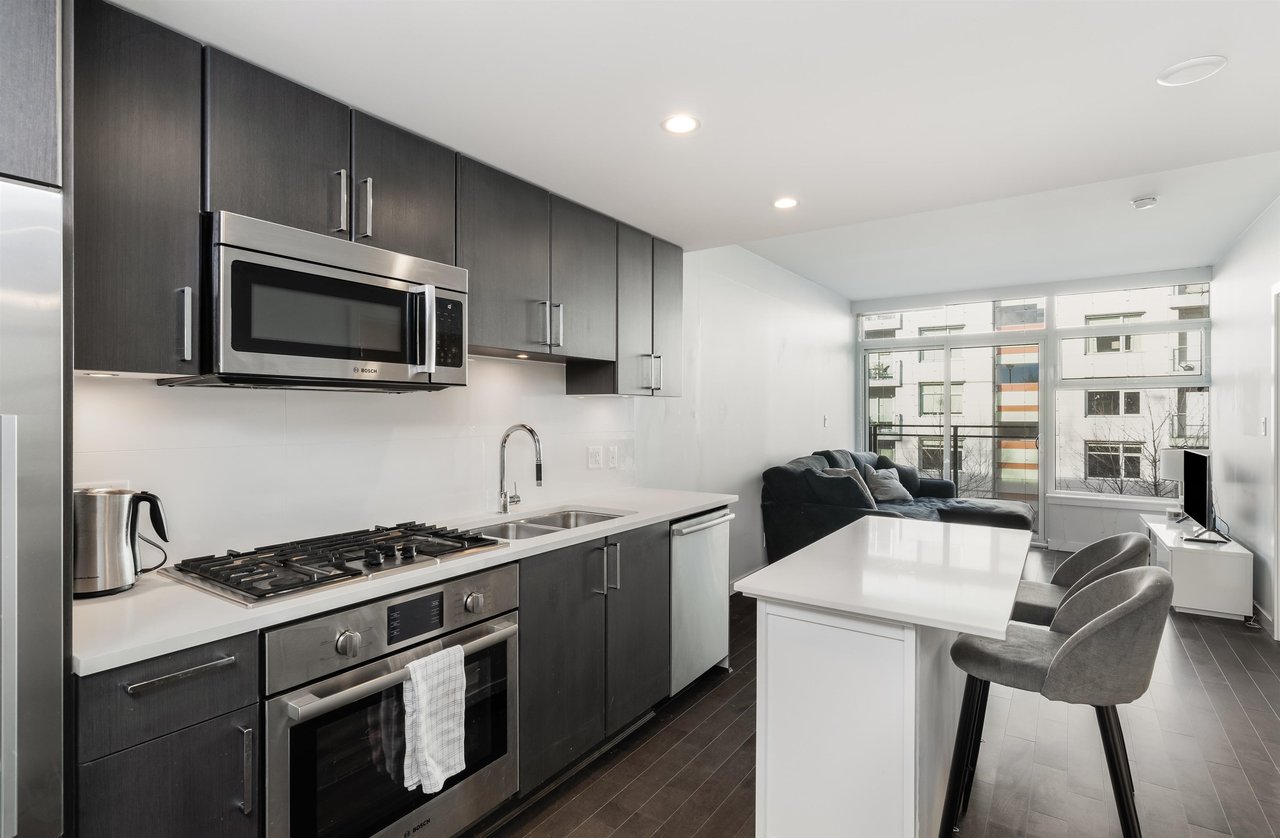 518-38 W 1st Ave