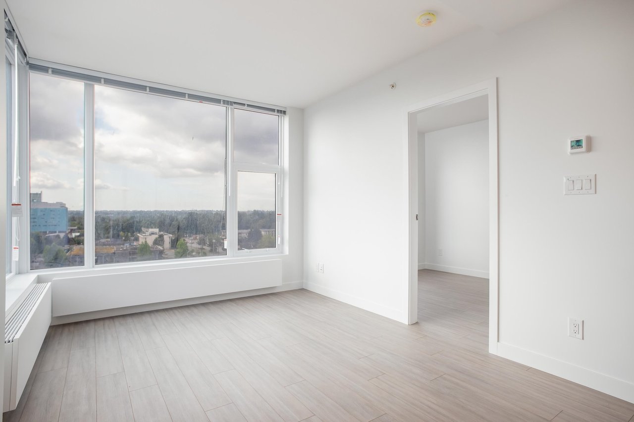 810-13615 Fraser Hwy