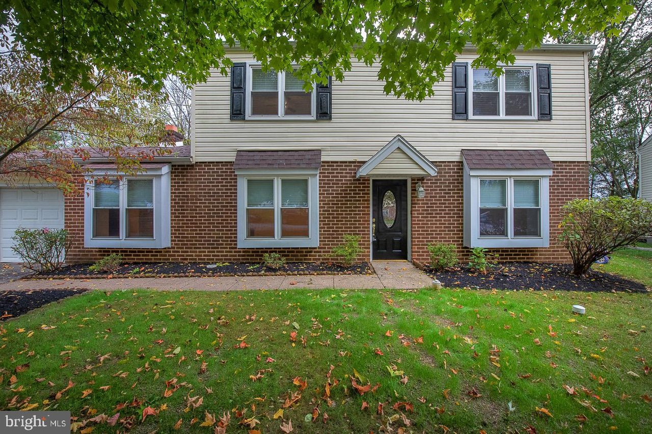 82 Woodbine Way