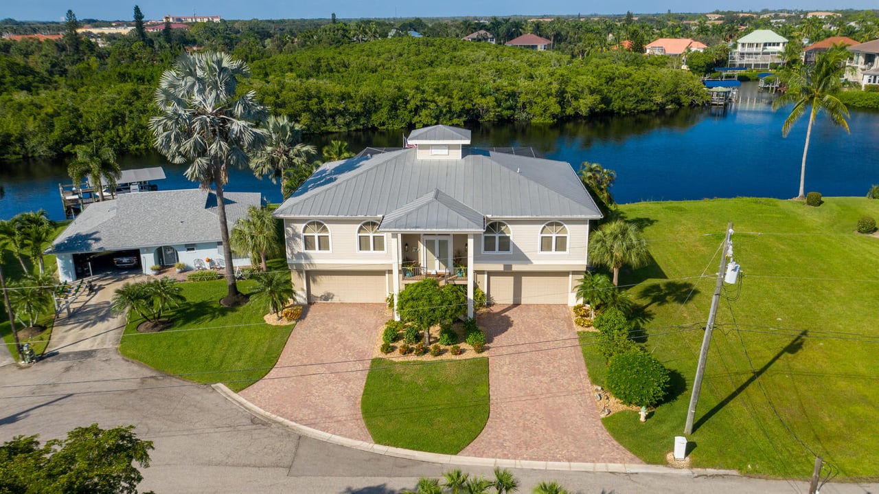 27184 Gasparilla DR
