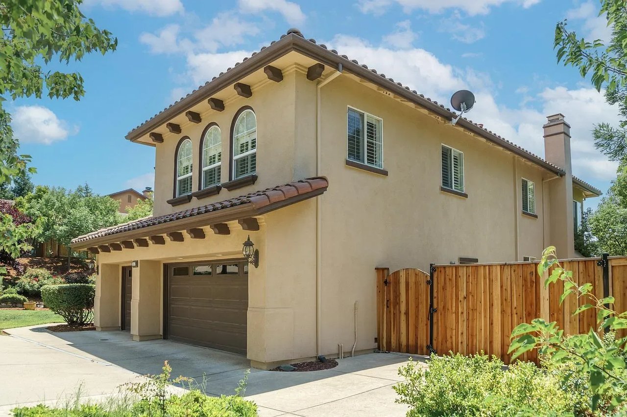 2652 Aberdeen Lane