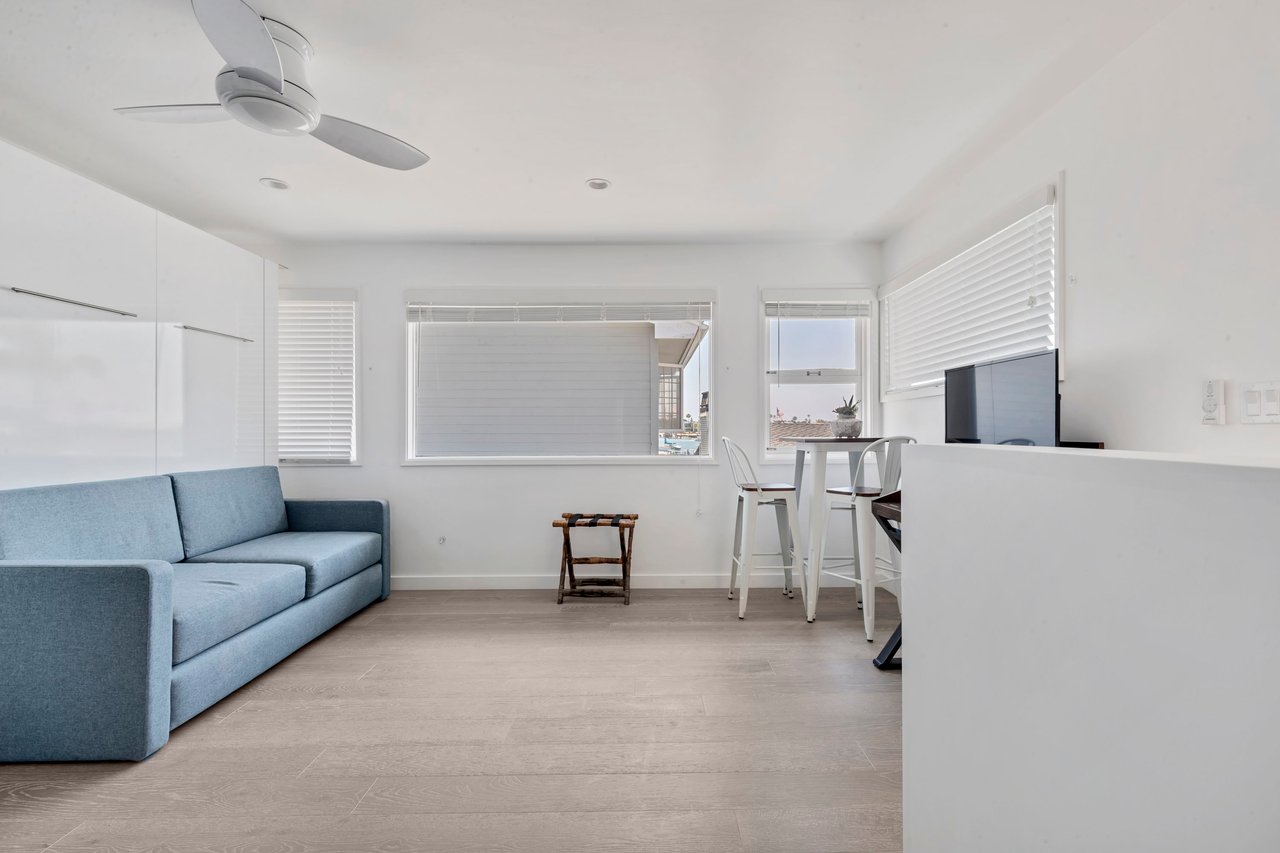 2307 Bayside Drive Unit: 2