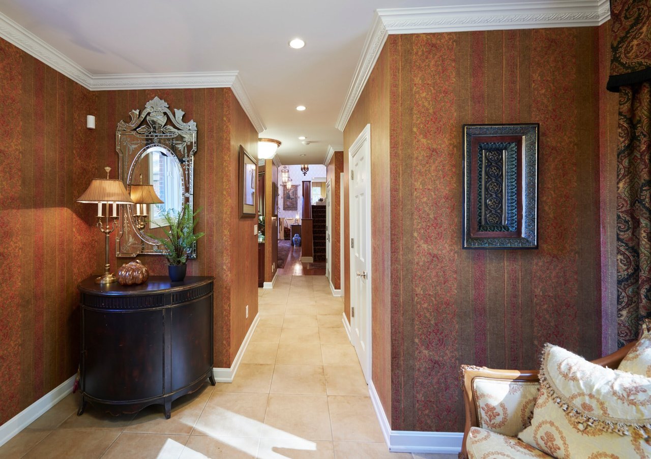3348 Laurie Brook Dr
