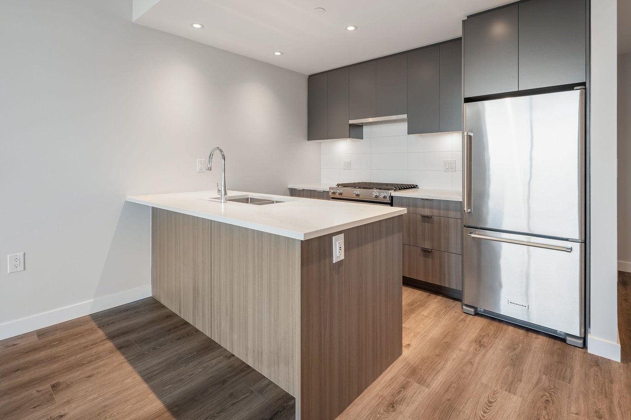 1608-3430 E Kent Ave S Ave
