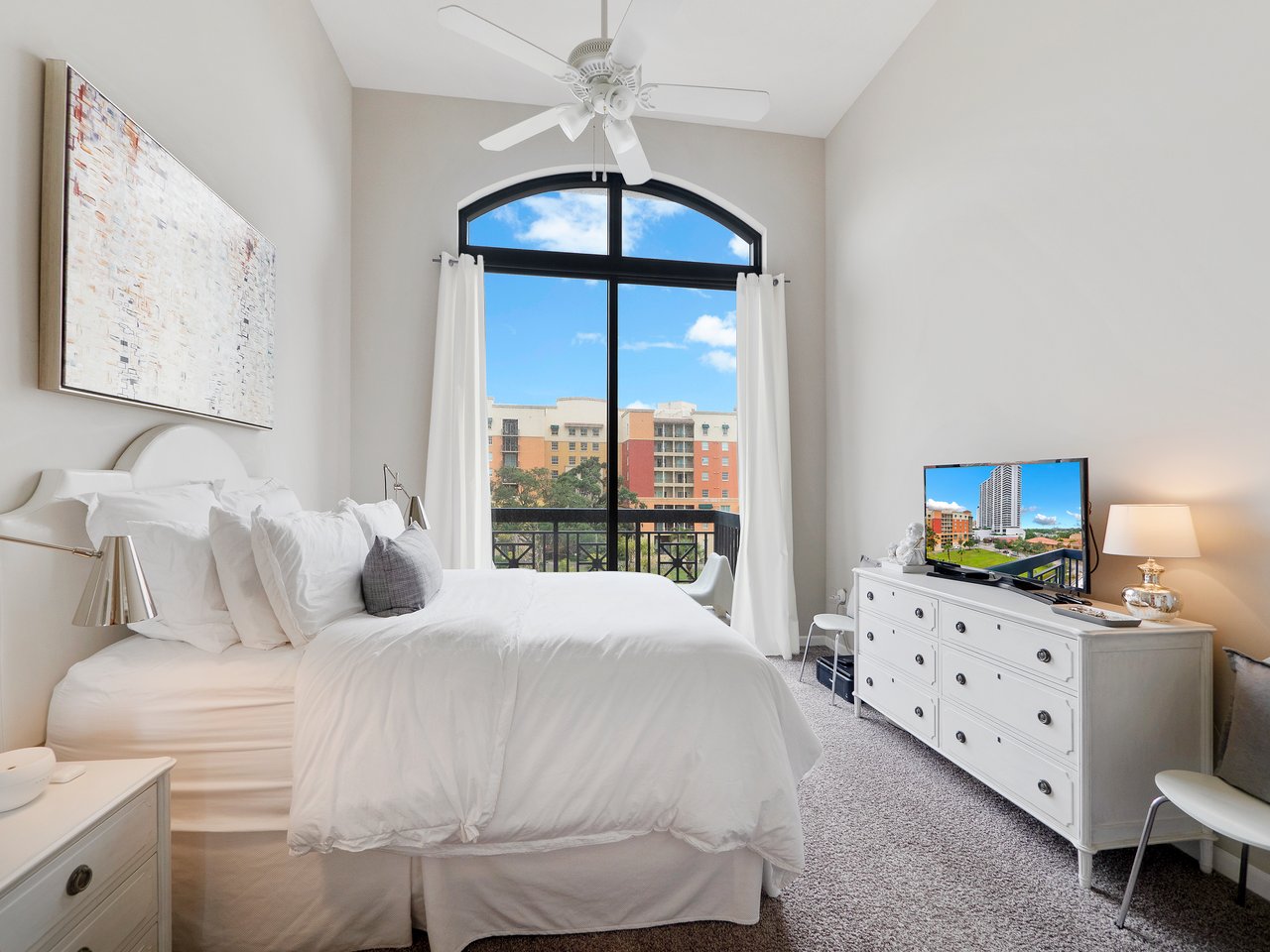 701 S Olive Ave, #318