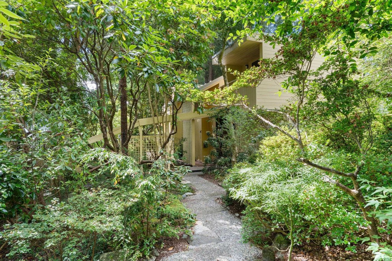 155 Highview Pl