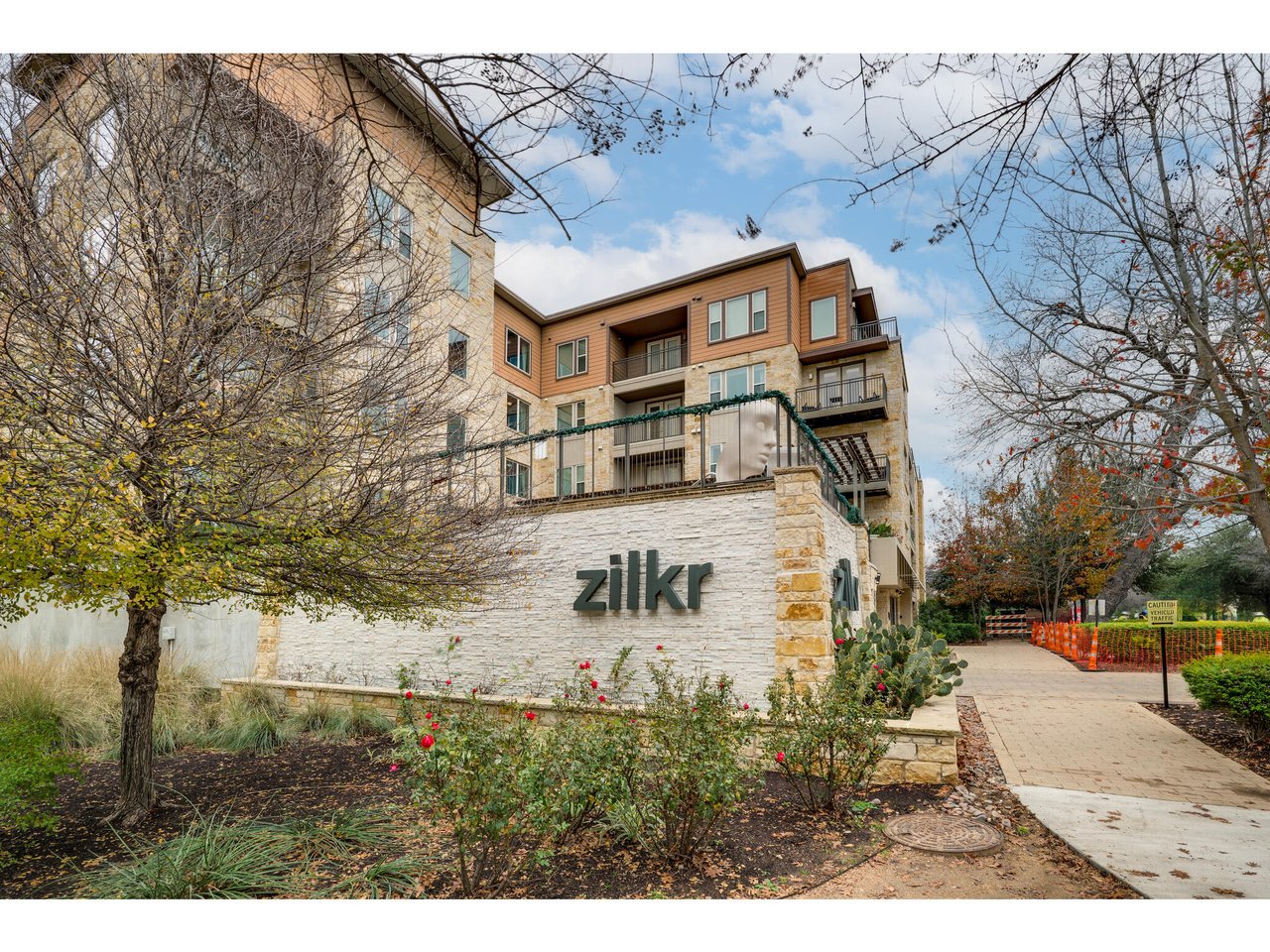 1900 Barton Springs RD Unit: 4035