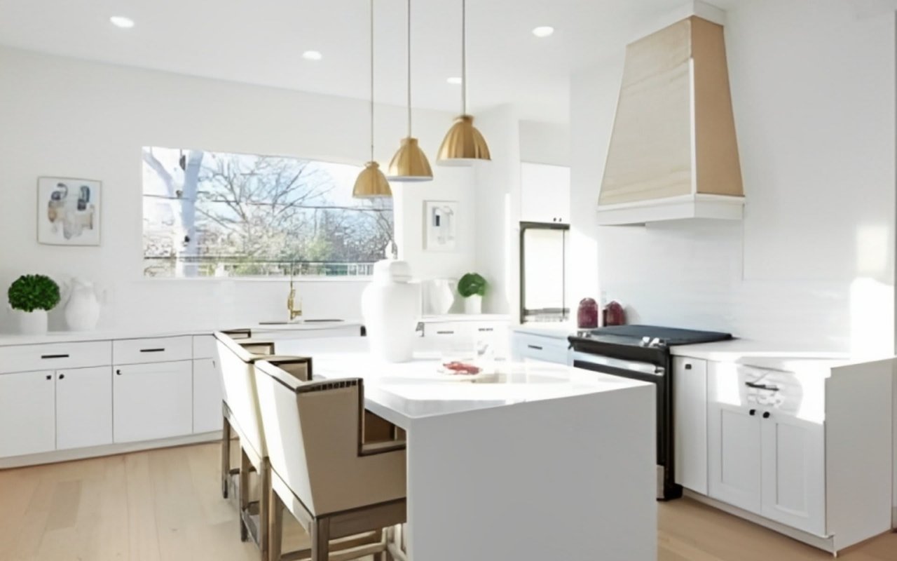 IS IT STILL A GOOD TIME TO BUY A HOUSE? (WE ARE!)