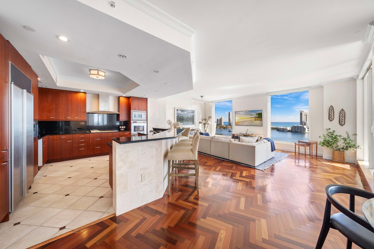 6000 Island Blvd # 2406