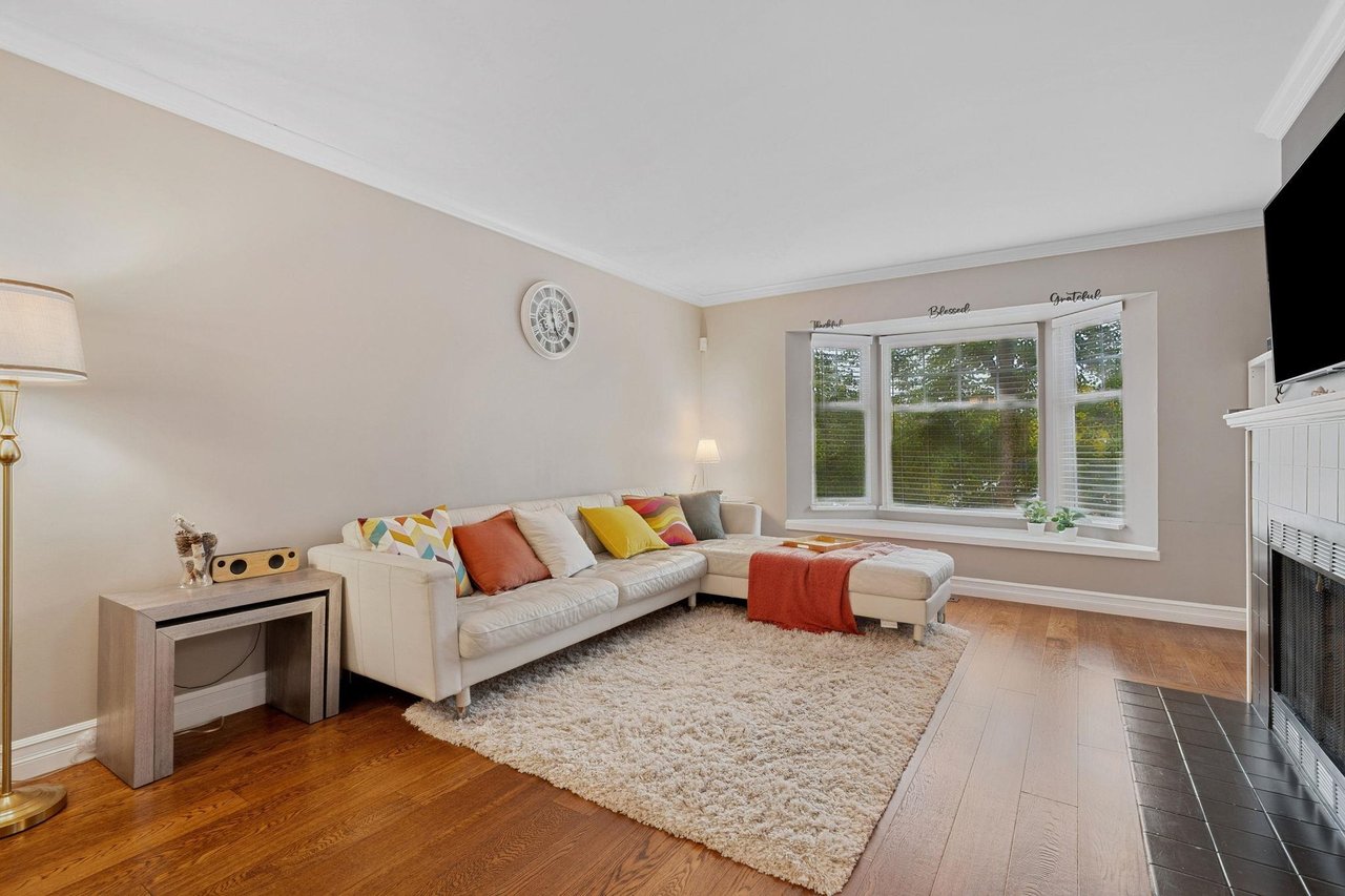 39-1140 Falcon Dr