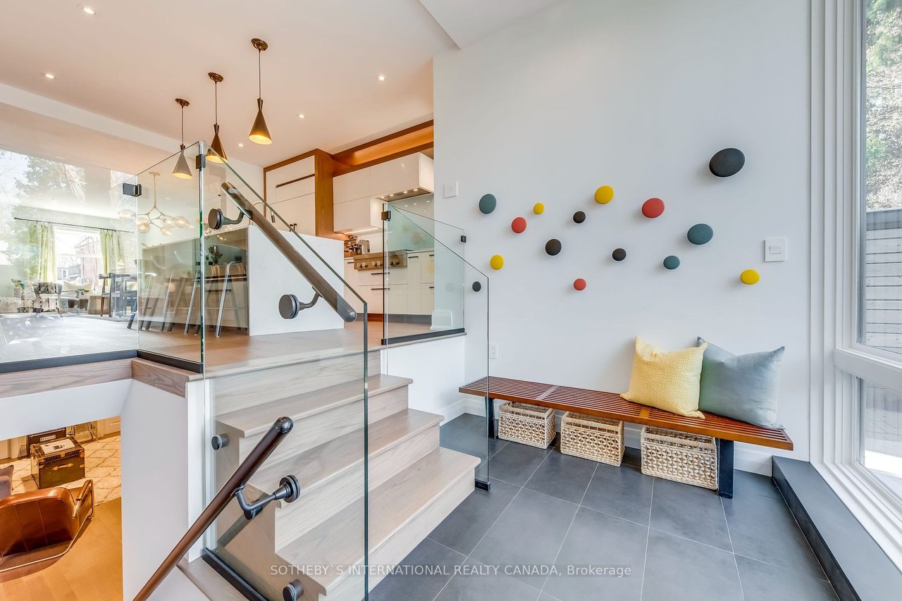 152 Riverdale Ave