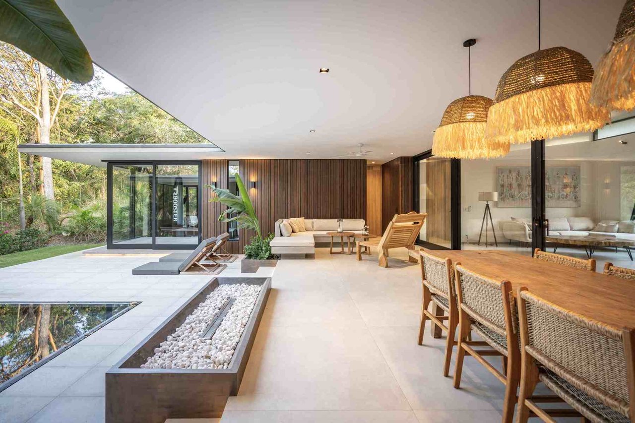 Contemporary Coastal Pool Home, Tamarindo, Guanacaste