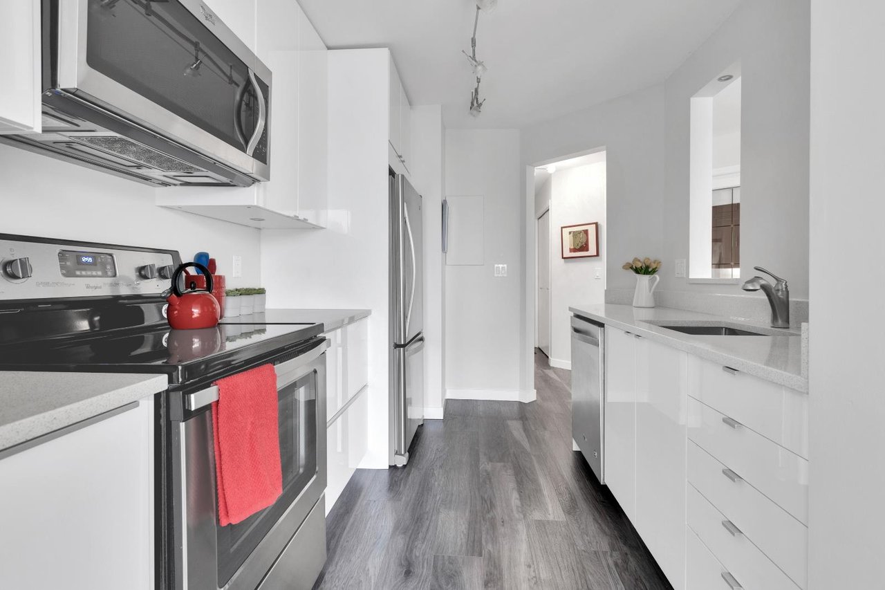 811-456 Moberly Road, Vancouver