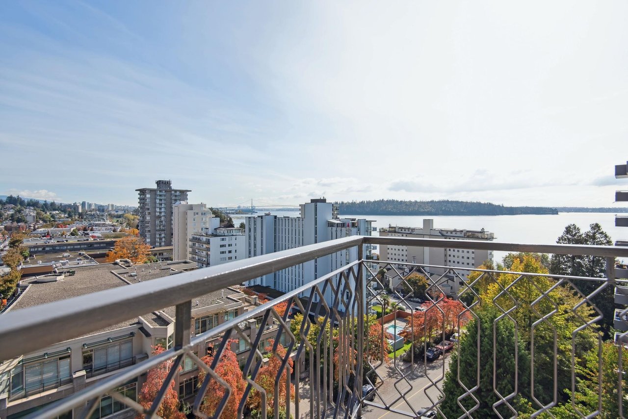 902-1930 Marine Dr