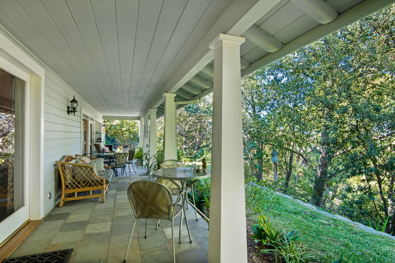 12184 Laurel Terrace Dr