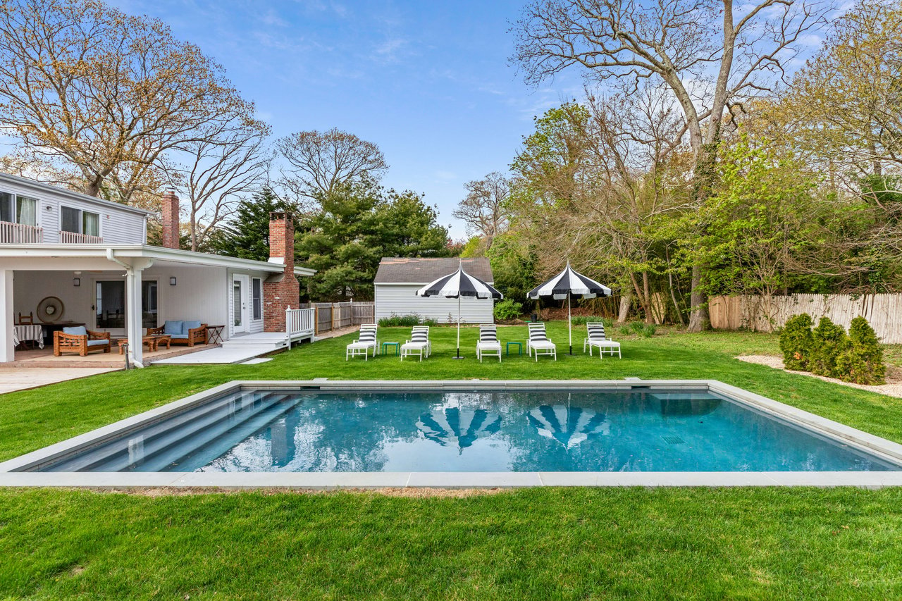 MOVE-IN READY WITH A POOL