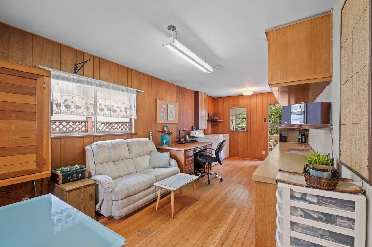 2239 Windridge Dr