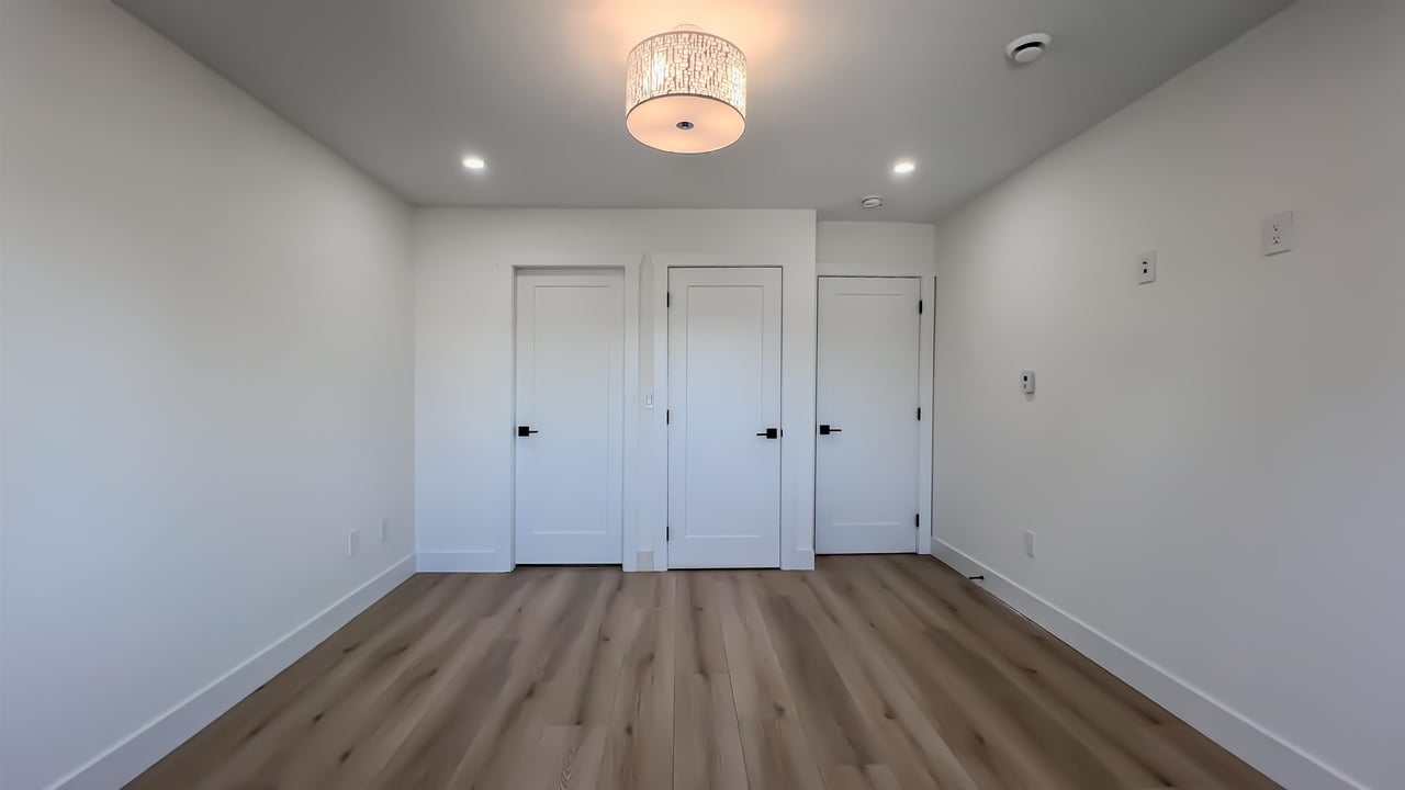 8020 19th Ave