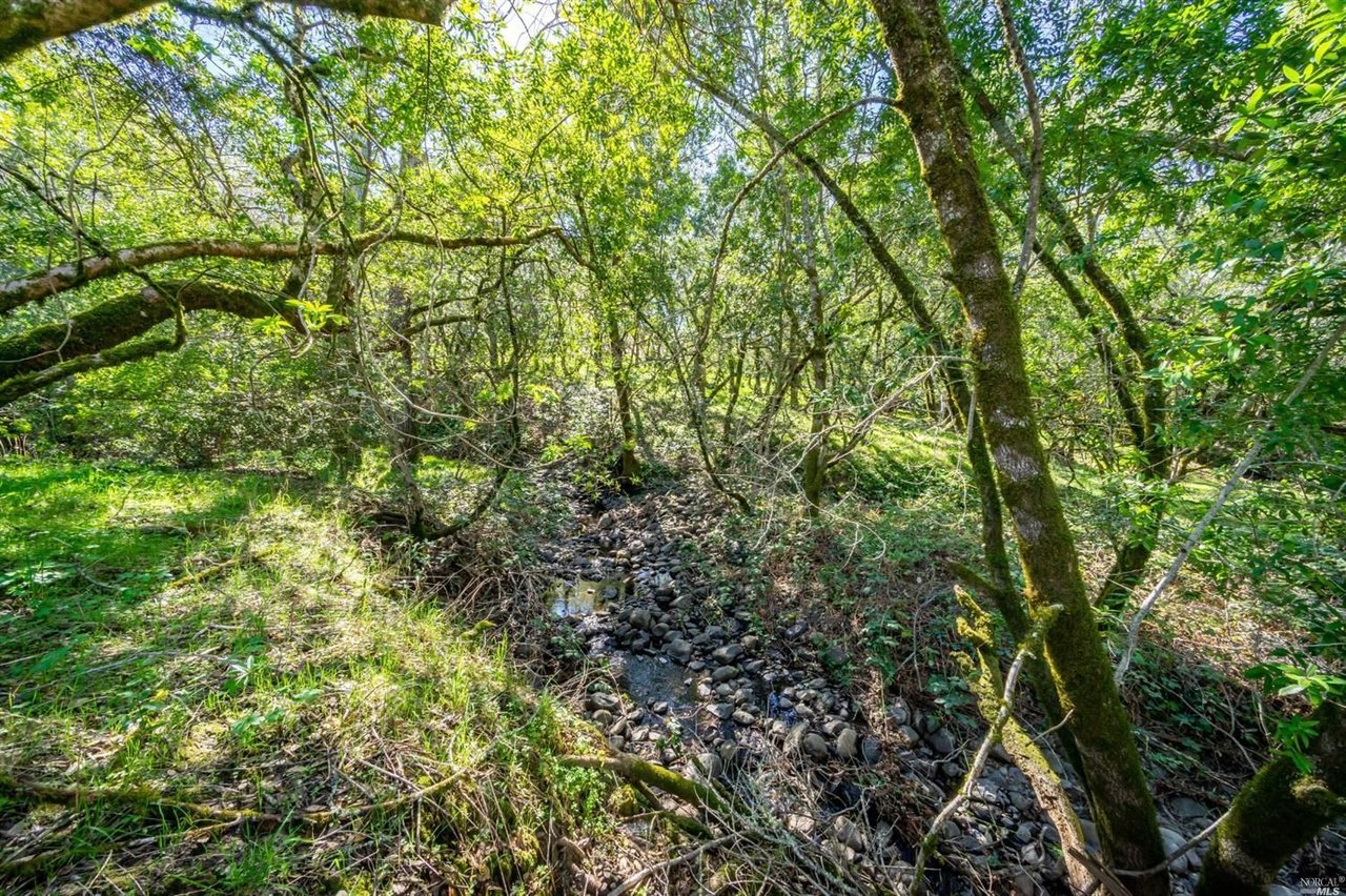 5289 Sonoma Mountain Rd