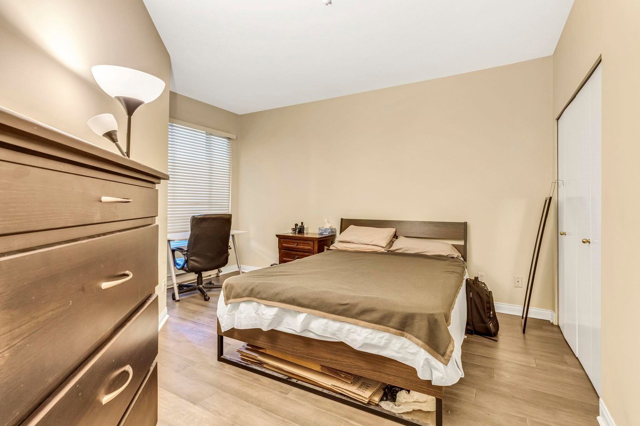217-5735 Hampton Pl