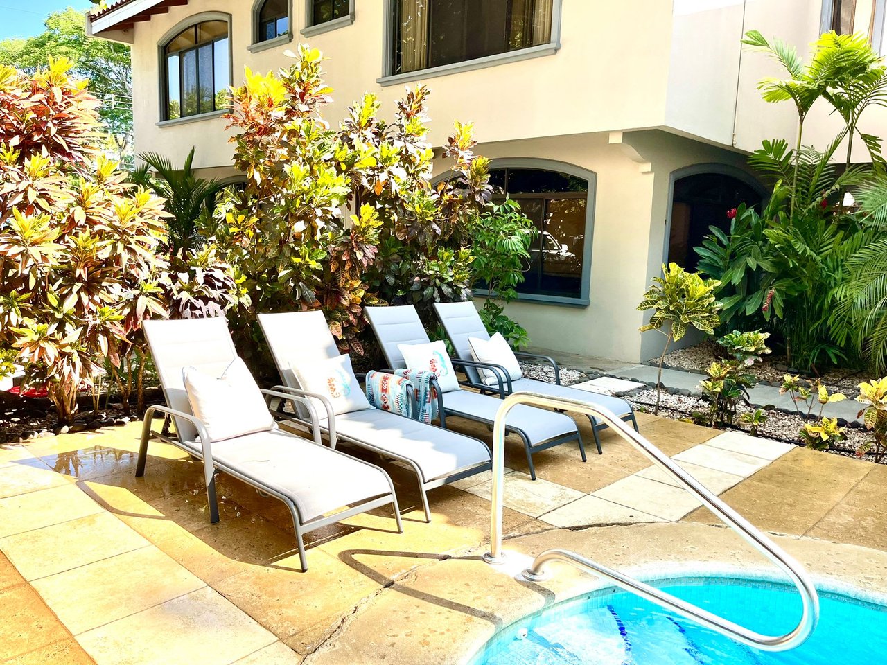Pacific Garden 5 | Charming Walk to beach 3 bed condo in Playa Potrero