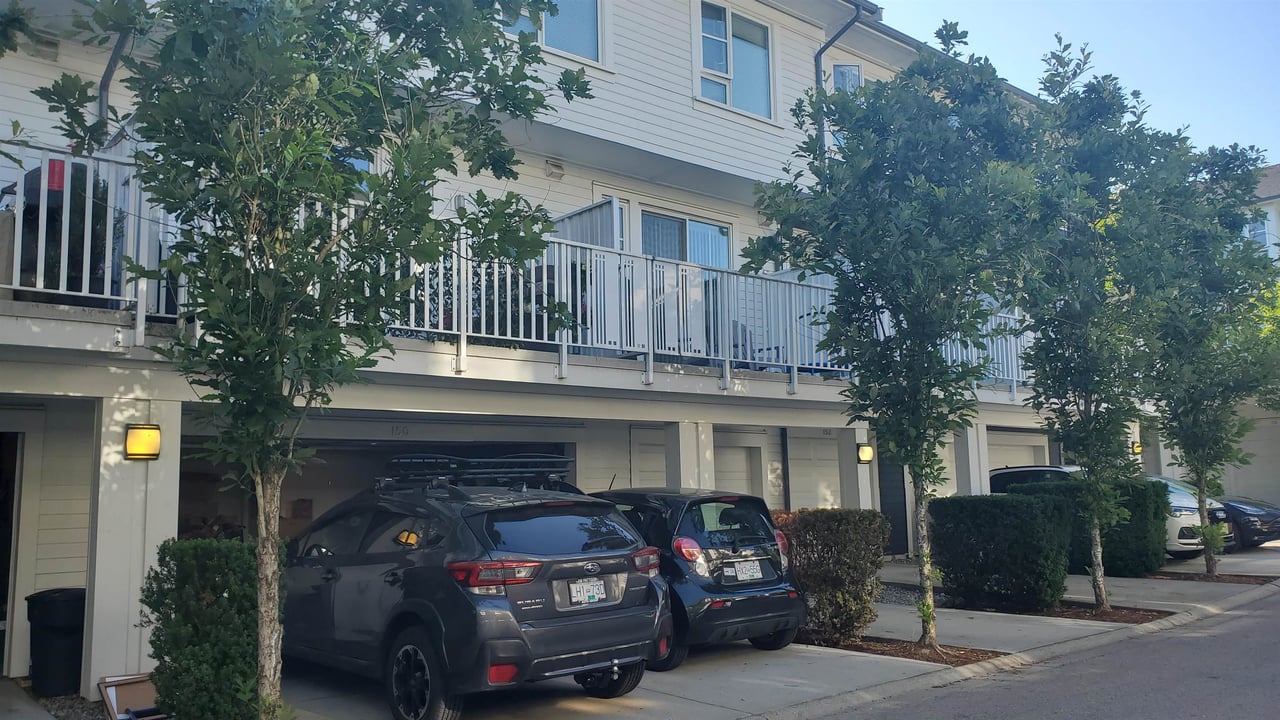 150-548 Foster Ave