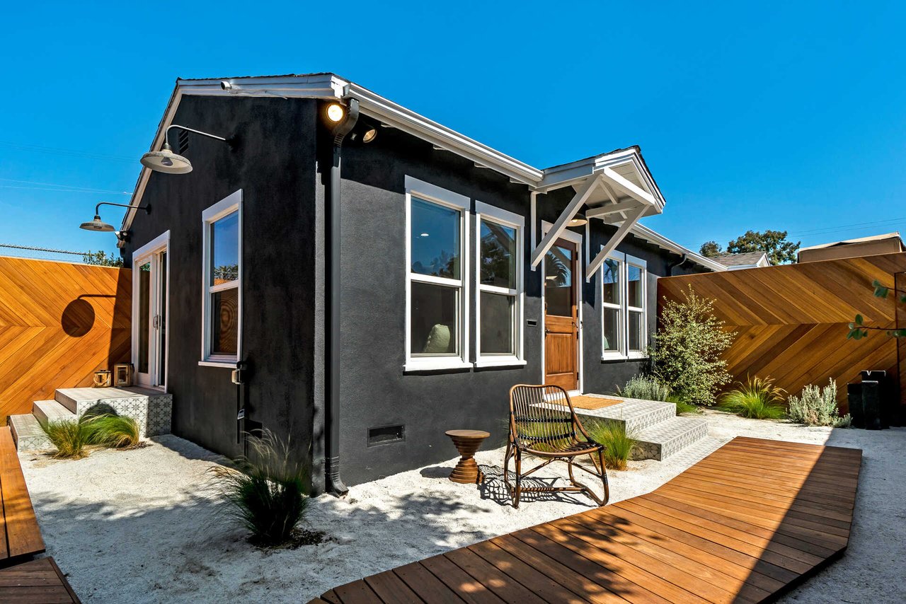 326 4TH AVE