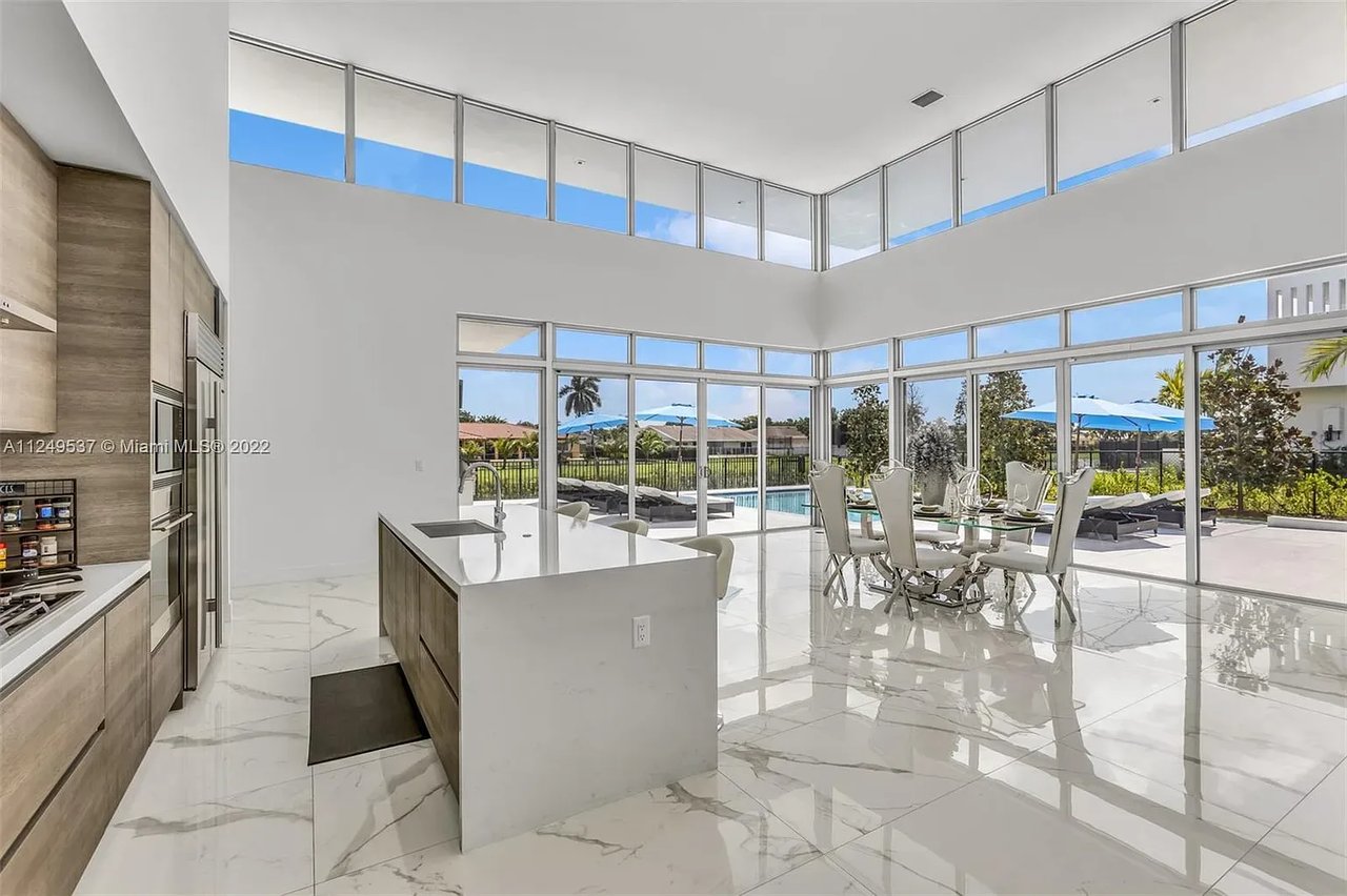 16672 S Botaniko Dr S