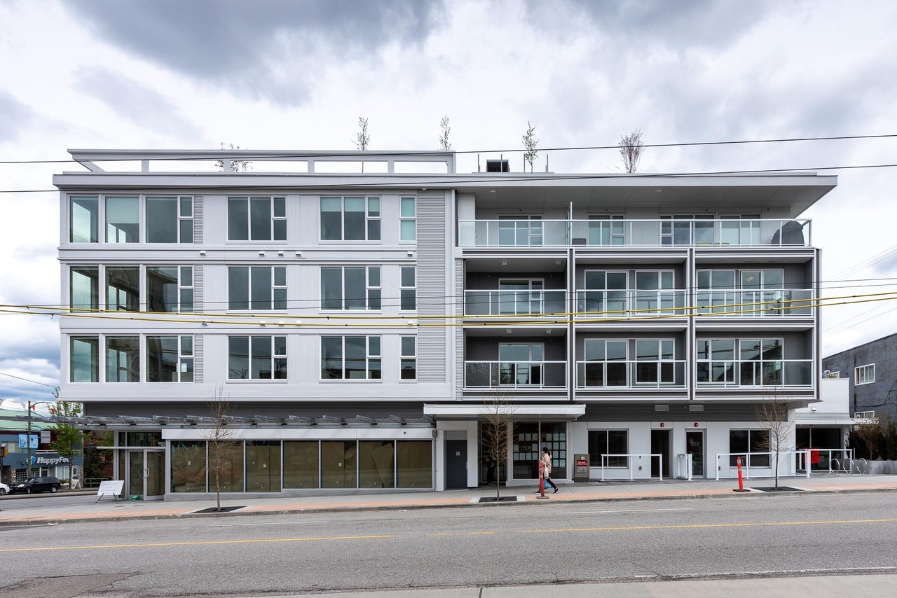 207-2508 Fraser St
