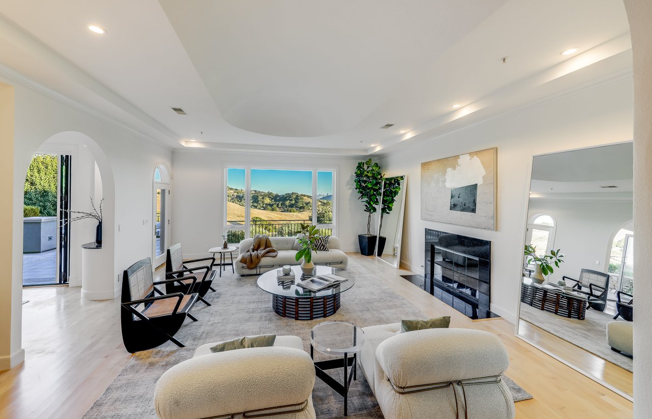Tiburon Retreat at 7 Mariposa Court