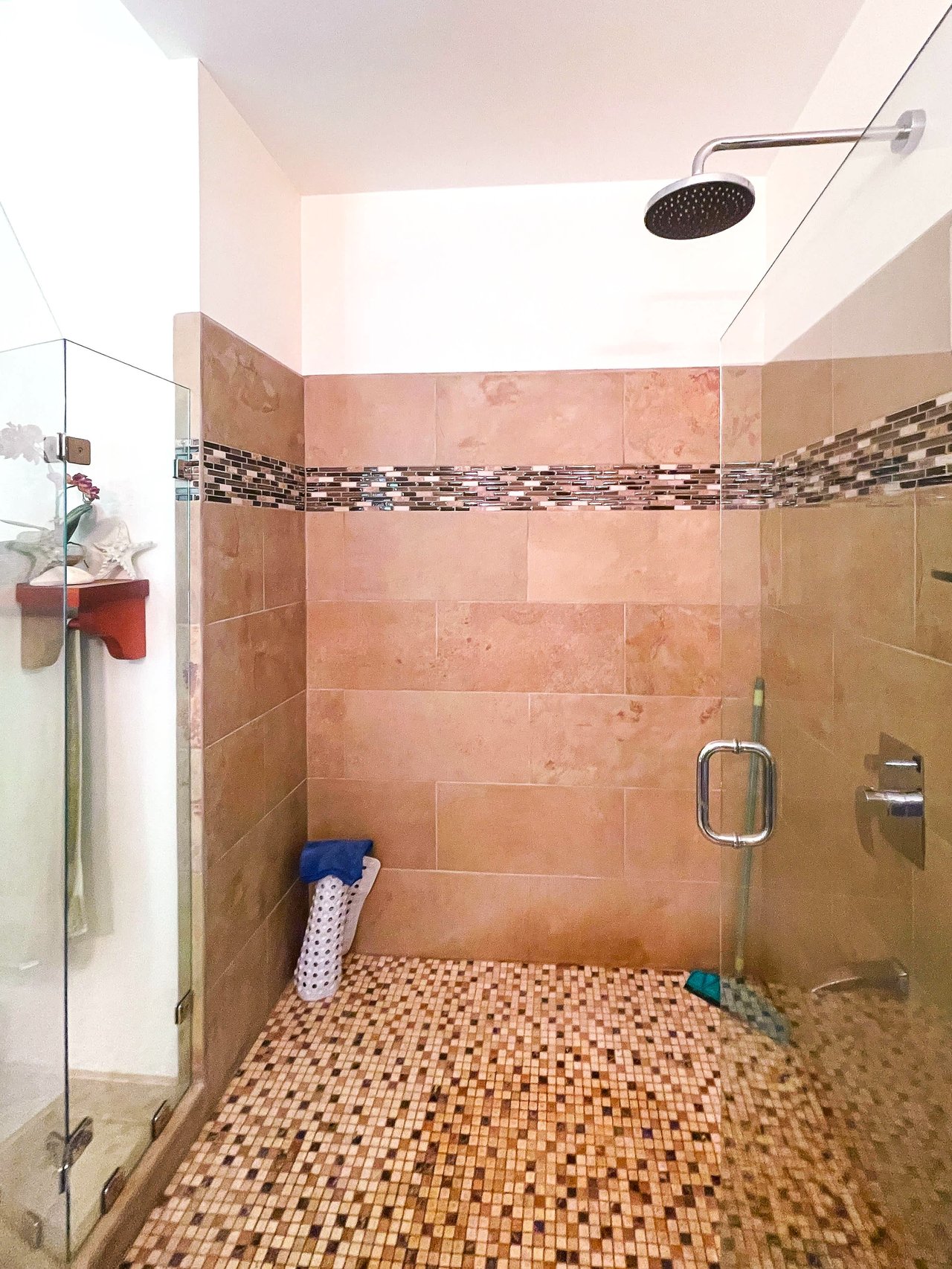 Wheelchair Friendly- 2 Bedroom house in a Quiet Community