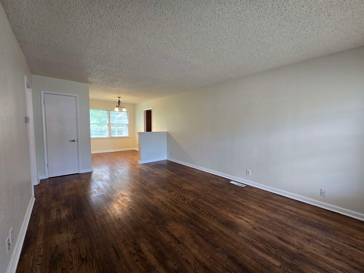 1219 Rose Dr