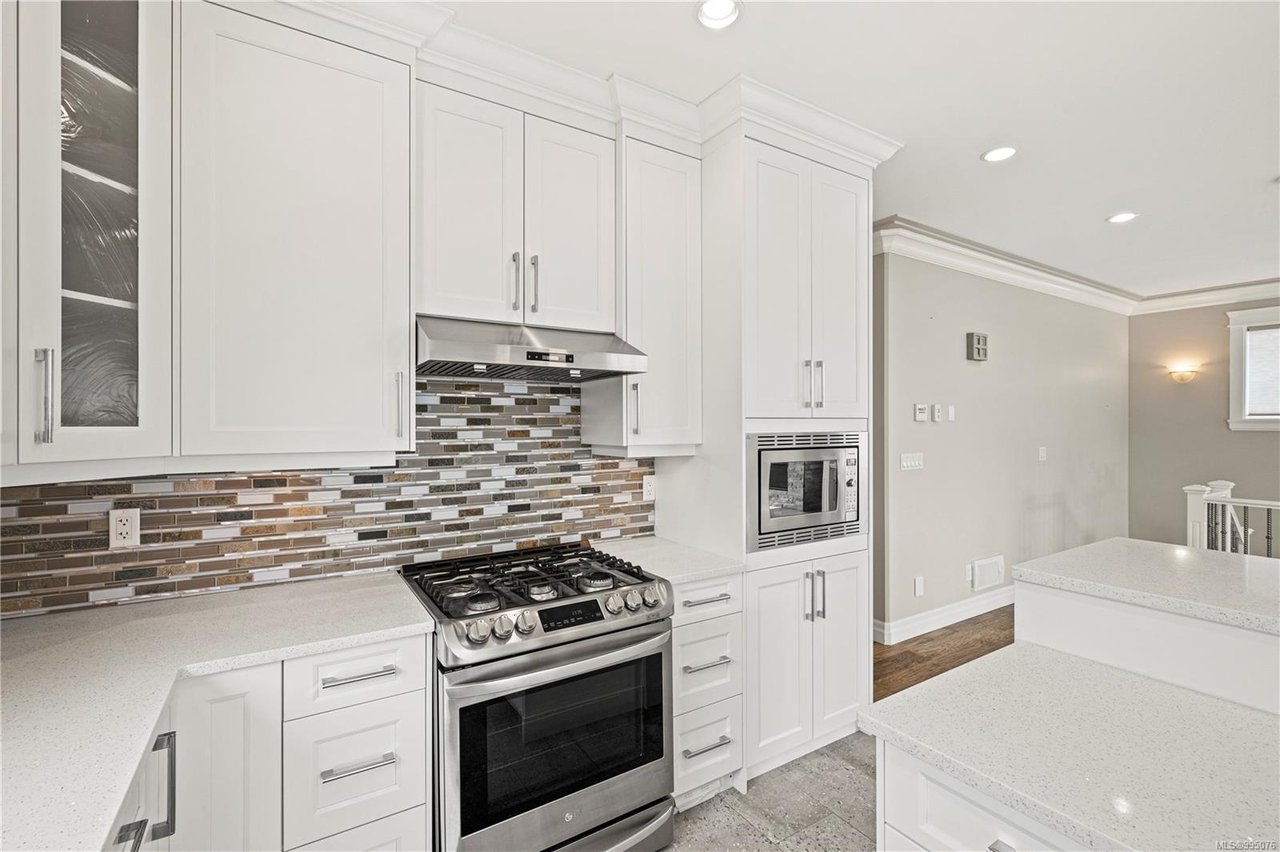 1210 Flint Ave, Langford