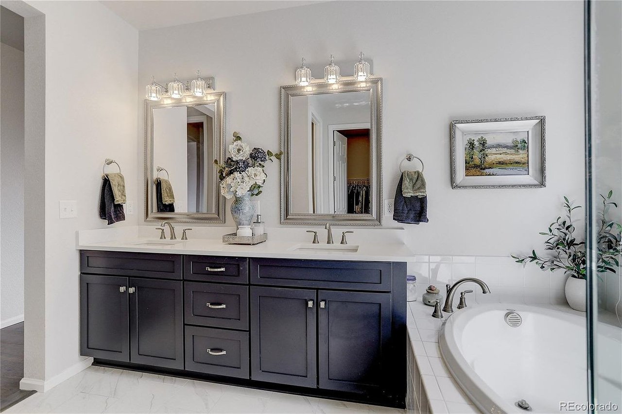 6898 Petunia Pl