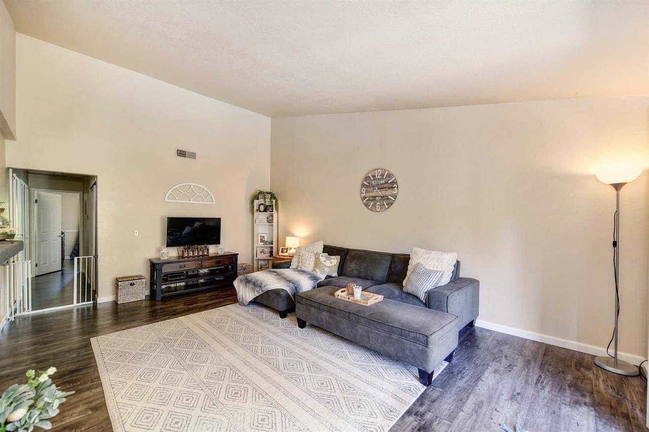 4839 Vir Mar St. Unit 60